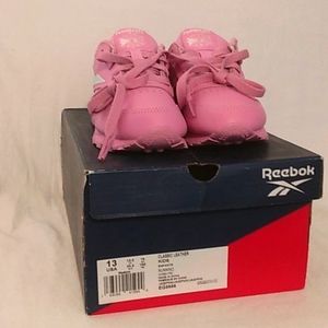 Girls Bubble Gum Pink Reebok Classic Leather Tennis Shoes Size 13y. New in Box